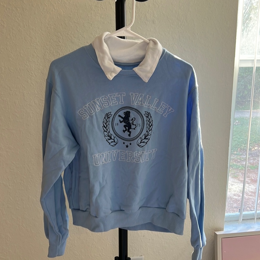 Womens size small hollister long sleeve